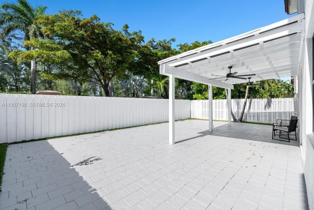 10023 NW 89th Ter, Doral, FL 33178 Photo