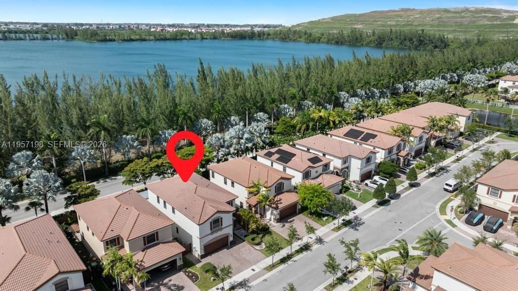 10023 NW 89th Ter, Doral, FL 33178 Photo