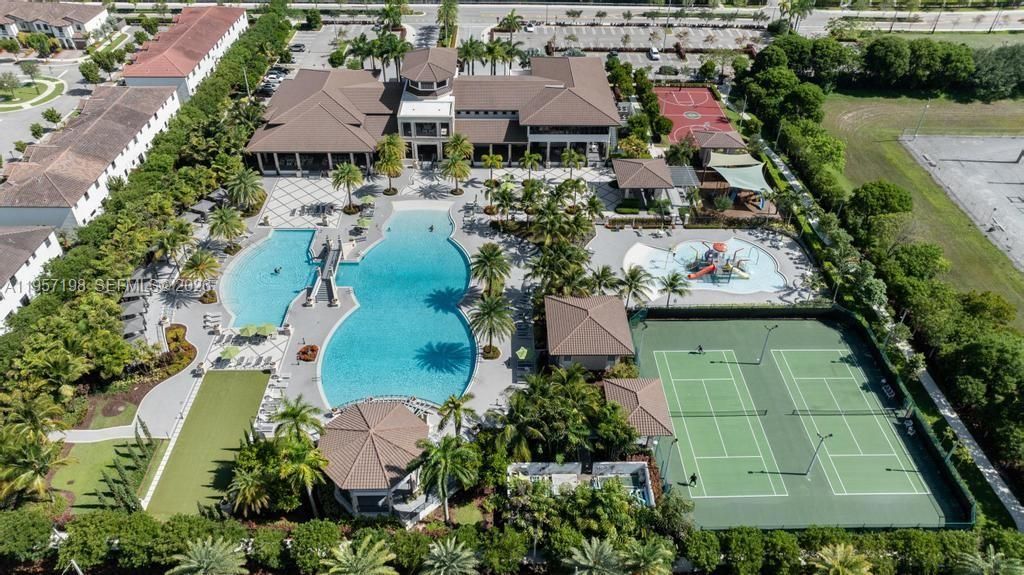 10023 NW 89th Ter, Doral, FL 33178 Photo