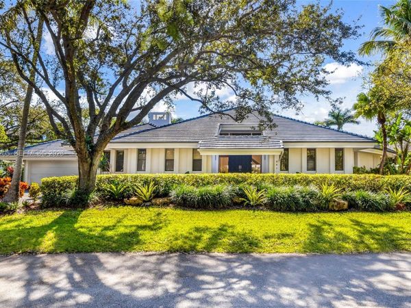 301 Isla Dorada Blvd, Coral Gables, FL 33143