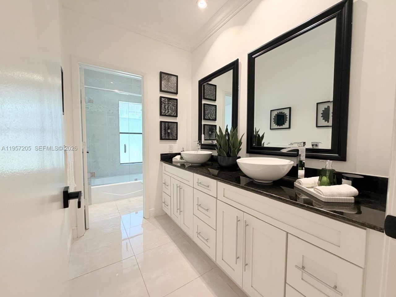 301 Isla Dorada Blvd, Coral Gables, FL 33143 Photo