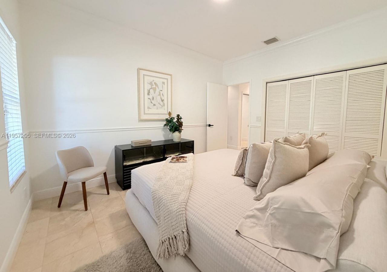 301 Isla Dorada Blvd, Coral Gables, FL 33143 Photo