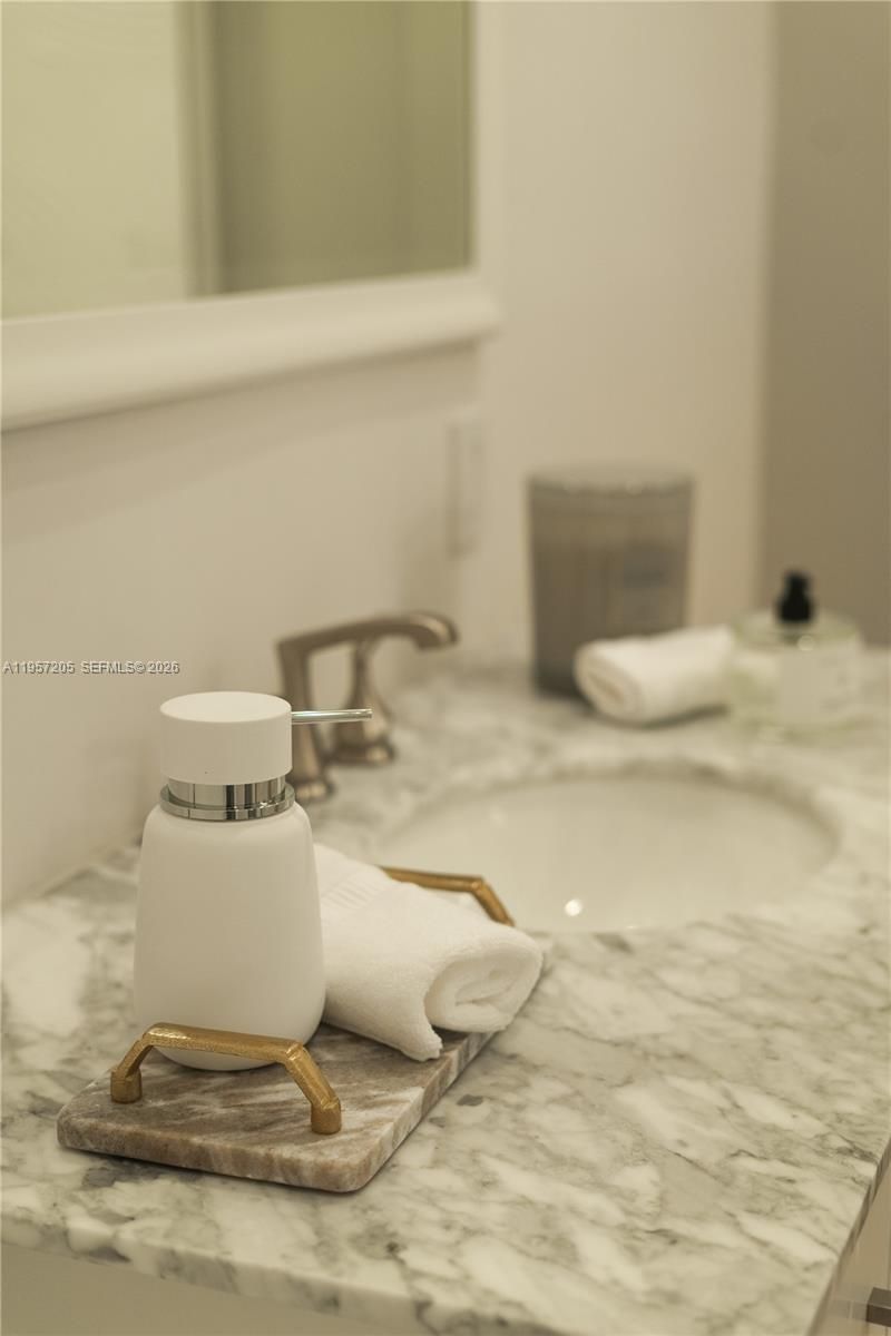 301 Isla Dorada Blvd, Coral Gables, FL 33143 Photo