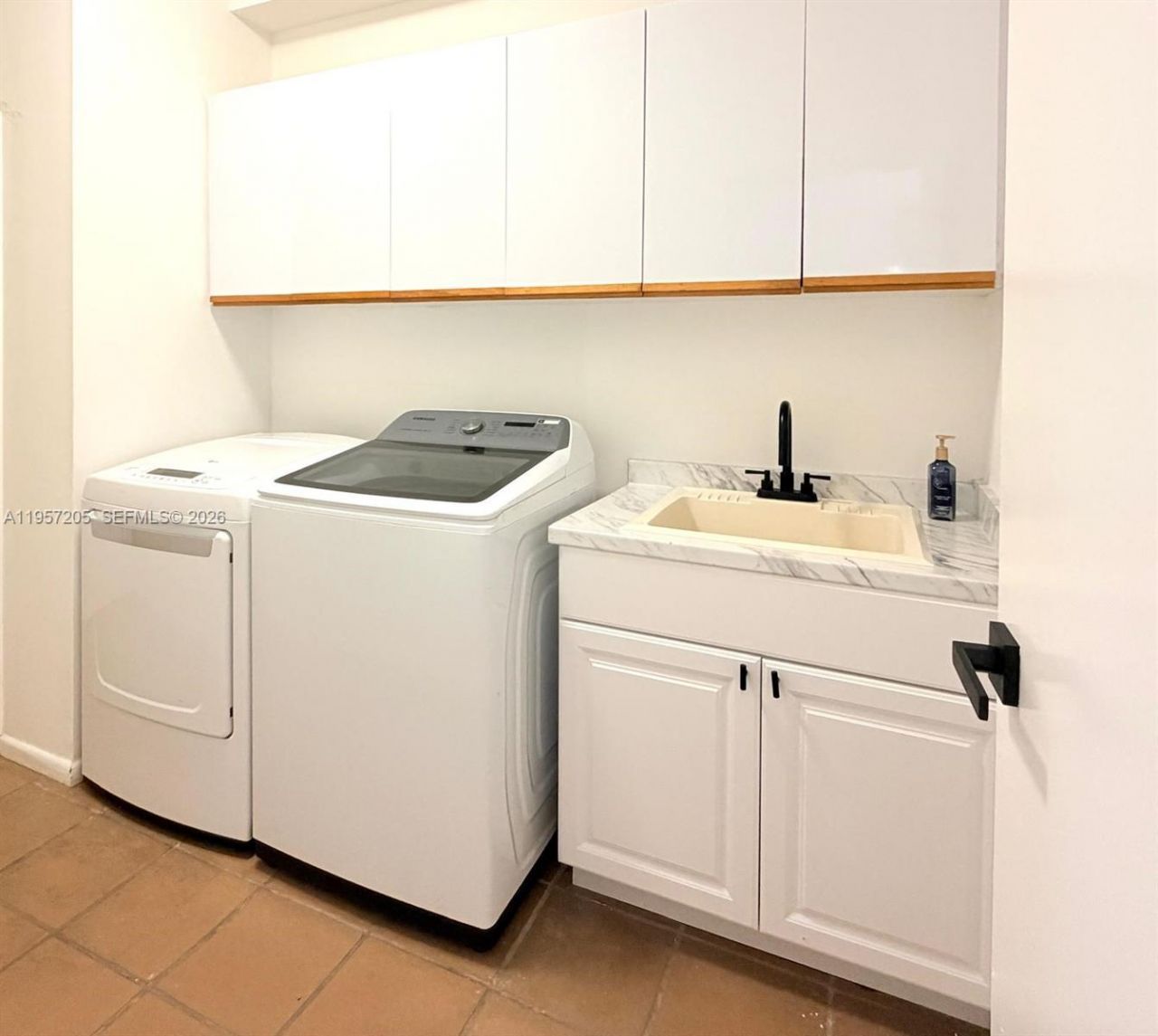 301 Isla Dorada Blvd, Coral Gables, FL 33143 Photo