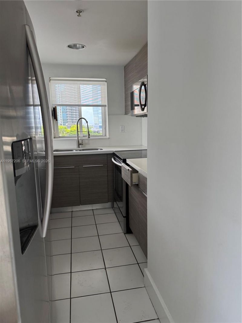 1402 Brickell Bay Dr, Unit 1103, Miami, FL 33131 Photo
