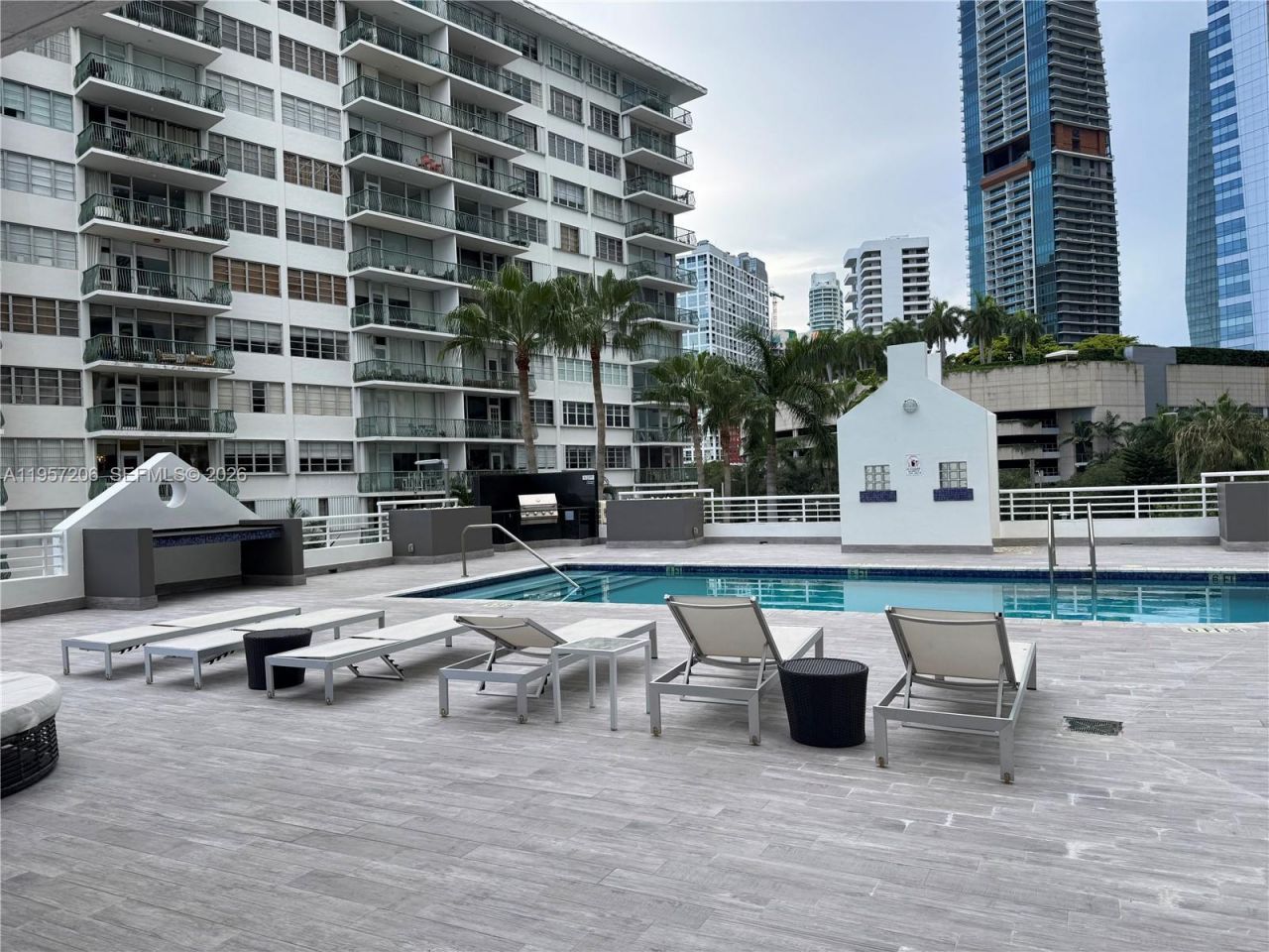 1402 Brickell Bay Dr, Unit 1103, Miami, FL 33131 Photo