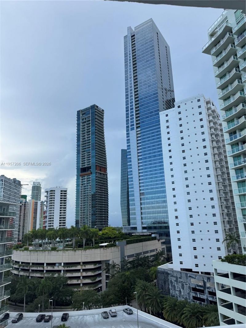 1402 Brickell Bay Dr, Unit 1103, Miami, FL 33131 Photo