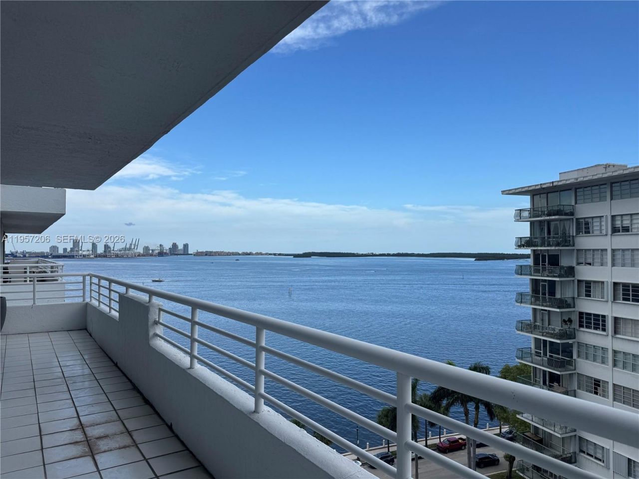 1402 Brickell Bay Dr, Unit 1103, Miami, FL 33131 Photo