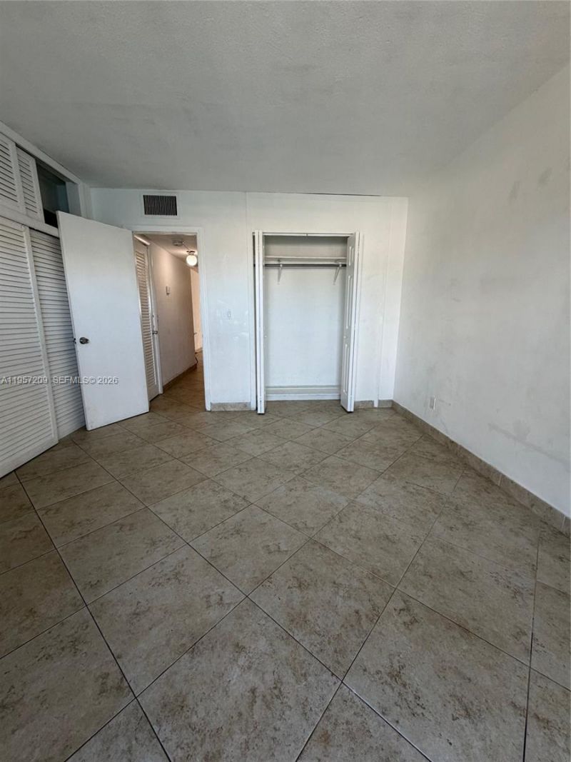 7917 West Dr, Unit 19, North Bay Village, FL 33141 Photo