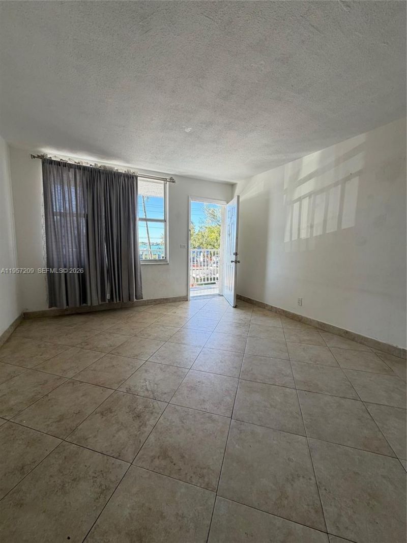 7917 West Dr, Unit 19, North Bay Village, FL 33141 Photo