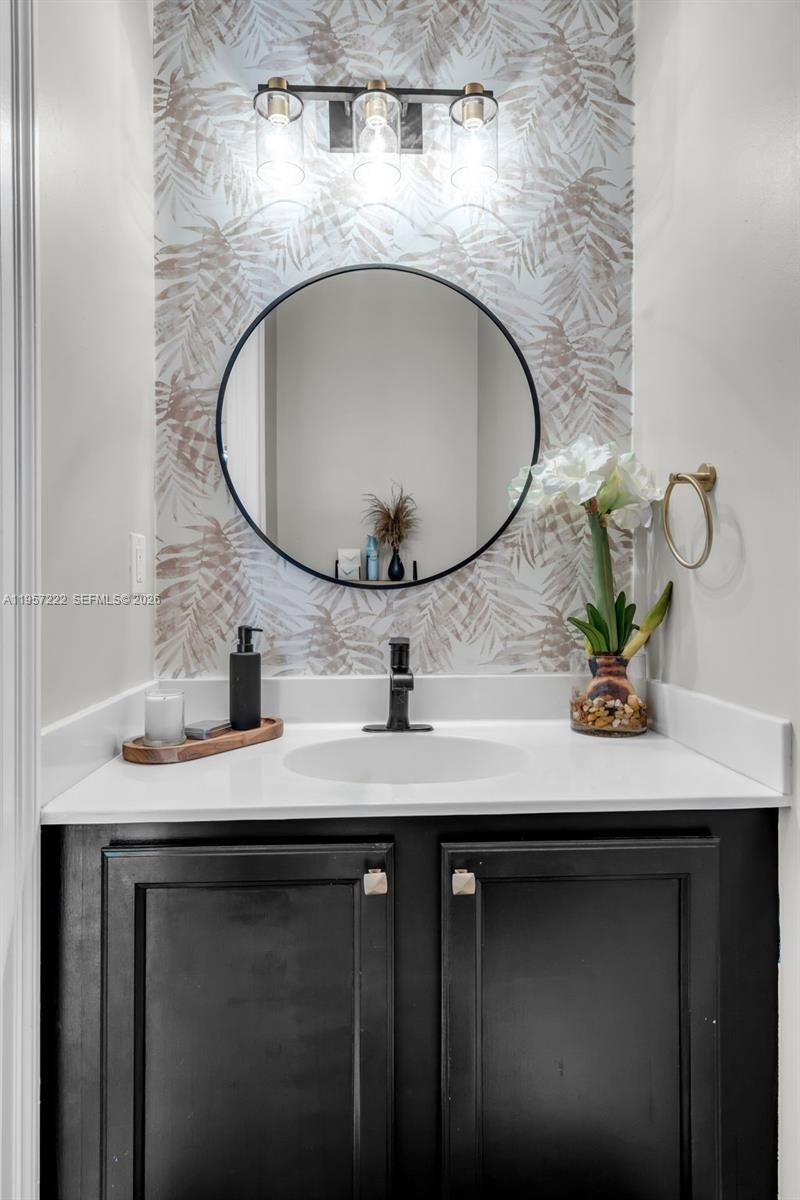 447 Corte Madera Ln , Unit 3, West Palm Beach, FL 33401 Photo