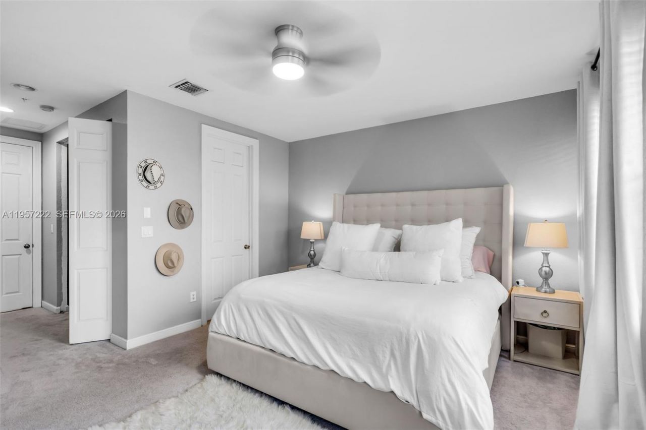 447 Corte Madera Ln , Unit 3, West Palm Beach, FL 33401 Photo