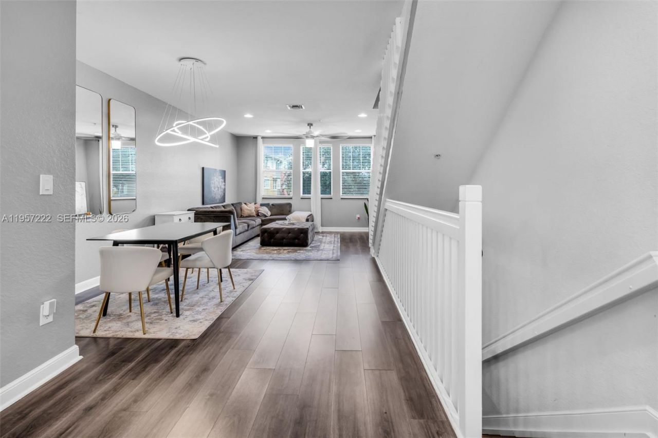 447 Corte Madera Ln , Unit 3, West Palm Beach, FL 33401 Photo