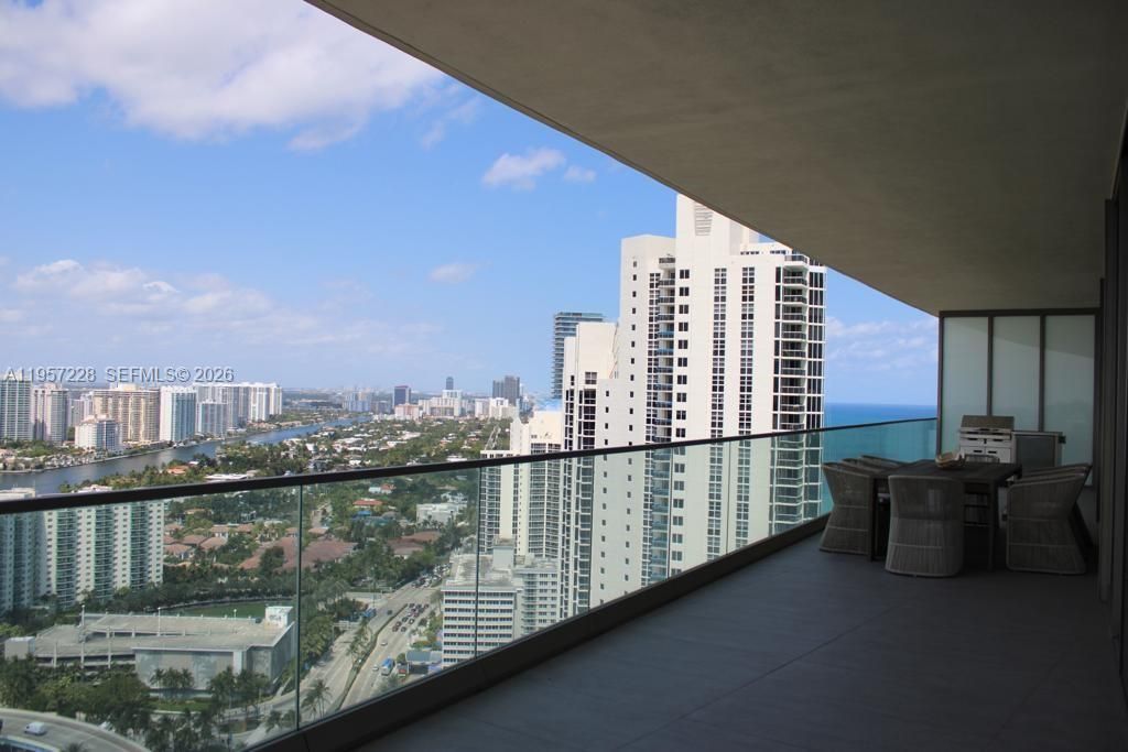 18975 Collins Ave , Unit 2905, Sunny Isles Beach, FL 33160 Photo