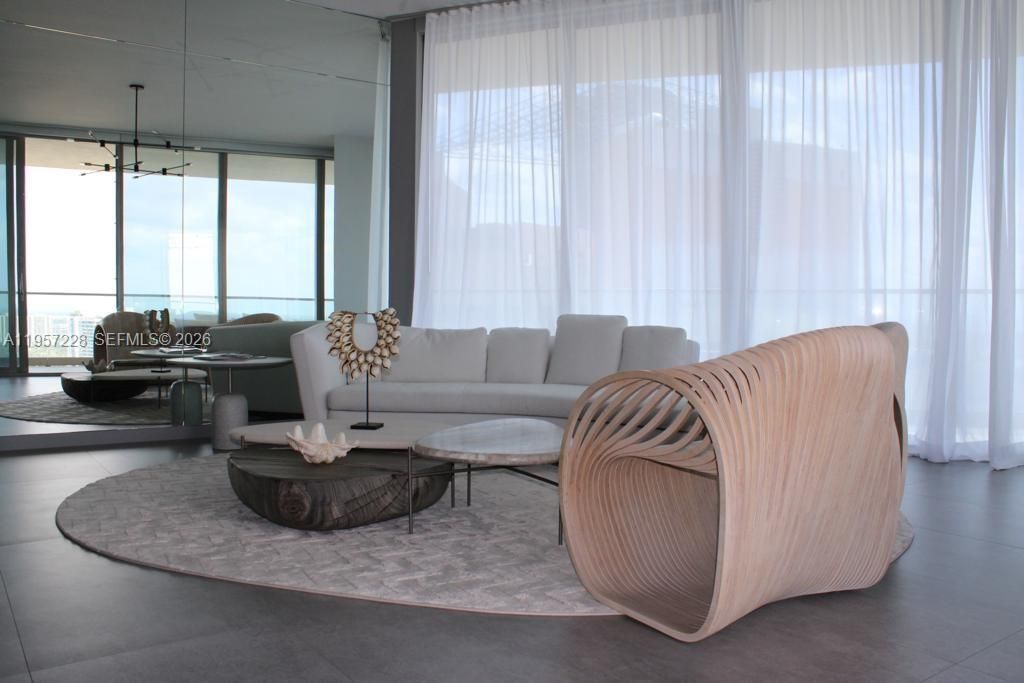 18975 Collins Ave , Unit 2905, Sunny Isles Beach, FL 33160 Photo