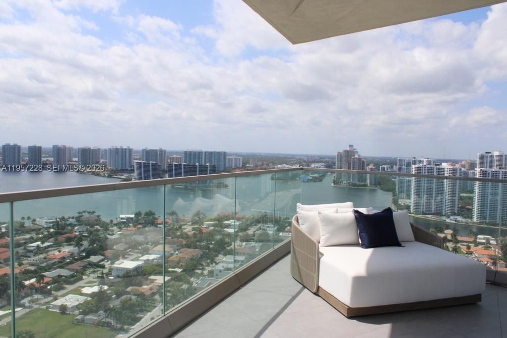 18975 Collins Ave , Unit 2905, Sunny Isles Beach, FL 33160 Photo