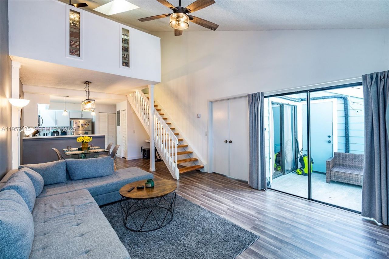 1946 Players Pl, North Lauderdale, FL 33068 Main Photo