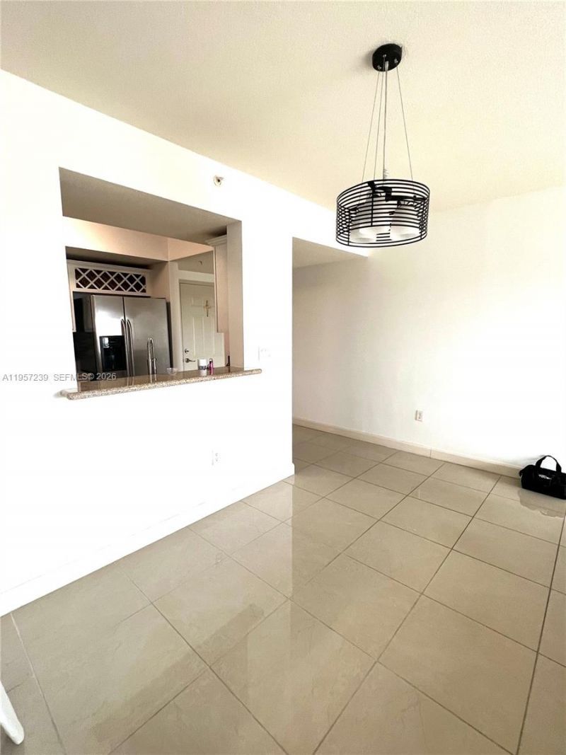 4242 NW 2nd St, Unit 1105, Miami, FL 33126 Photo