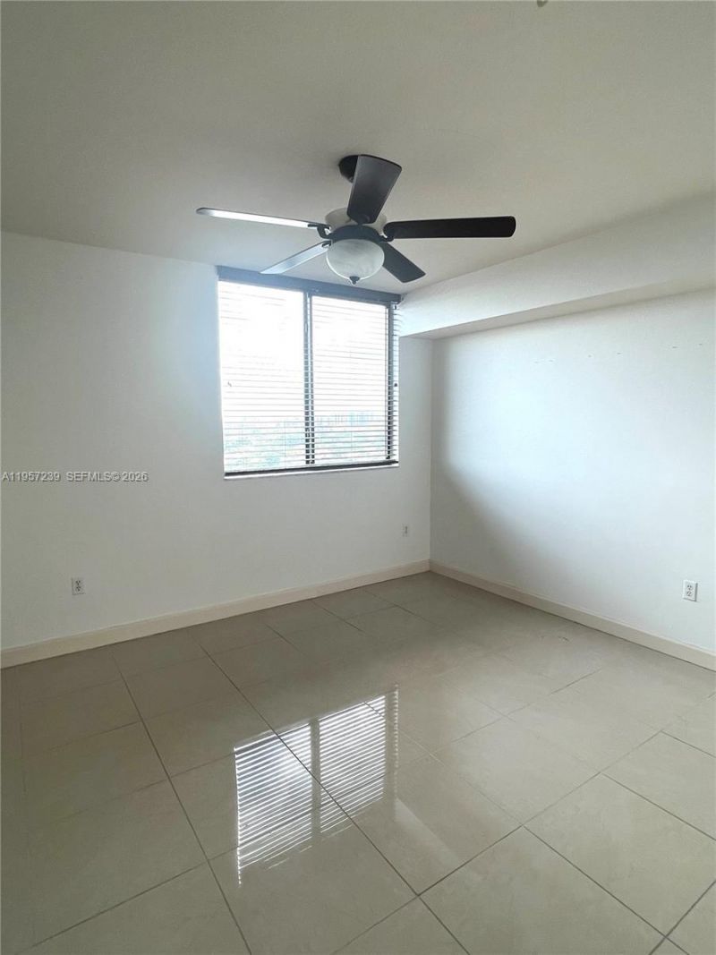 4242 NW 2nd St, Unit 1105, Miami, FL 33126 Photo