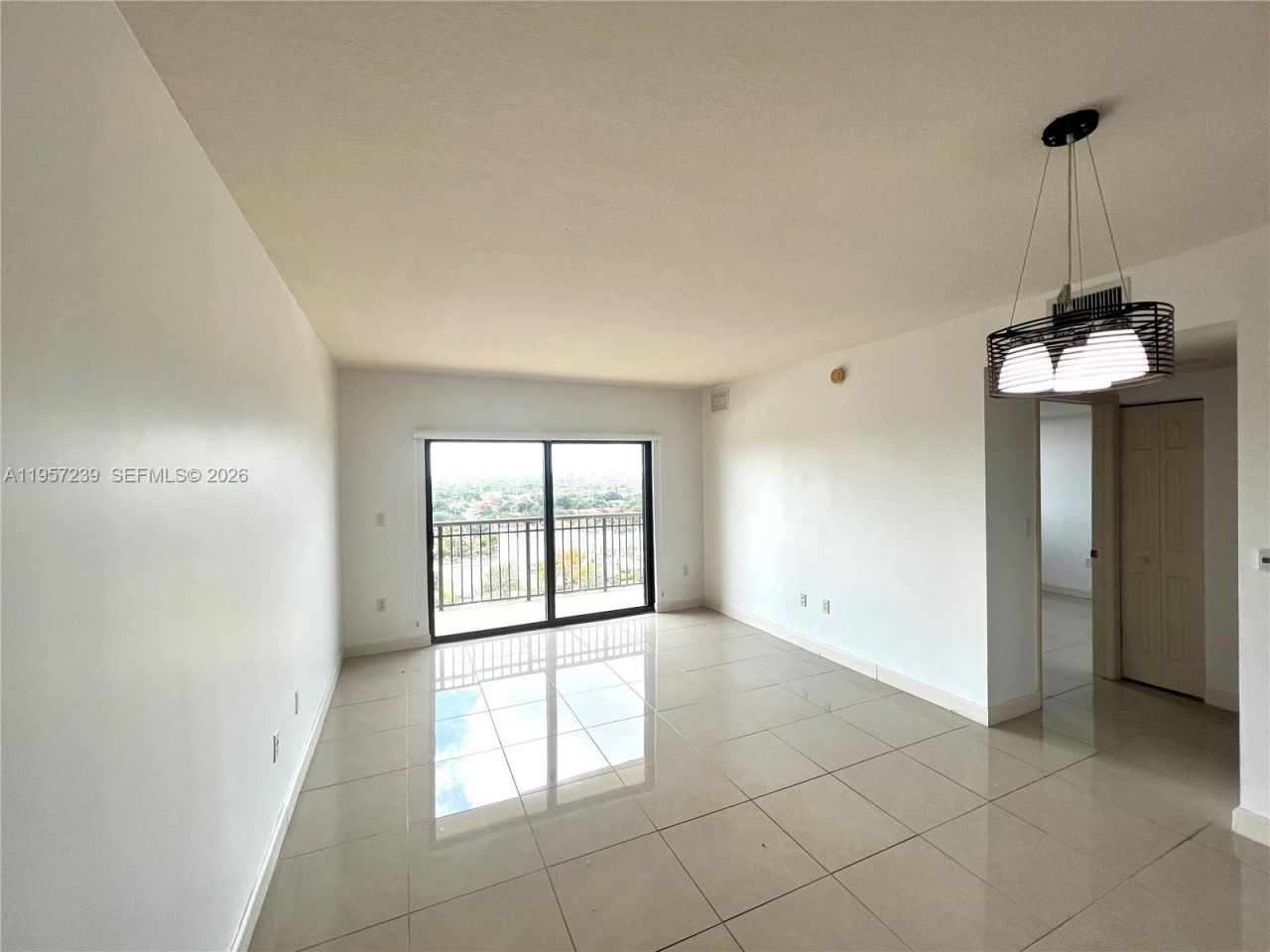 4242 NW 2nd St, Unit 1105, Miami, FL 33126 Photo