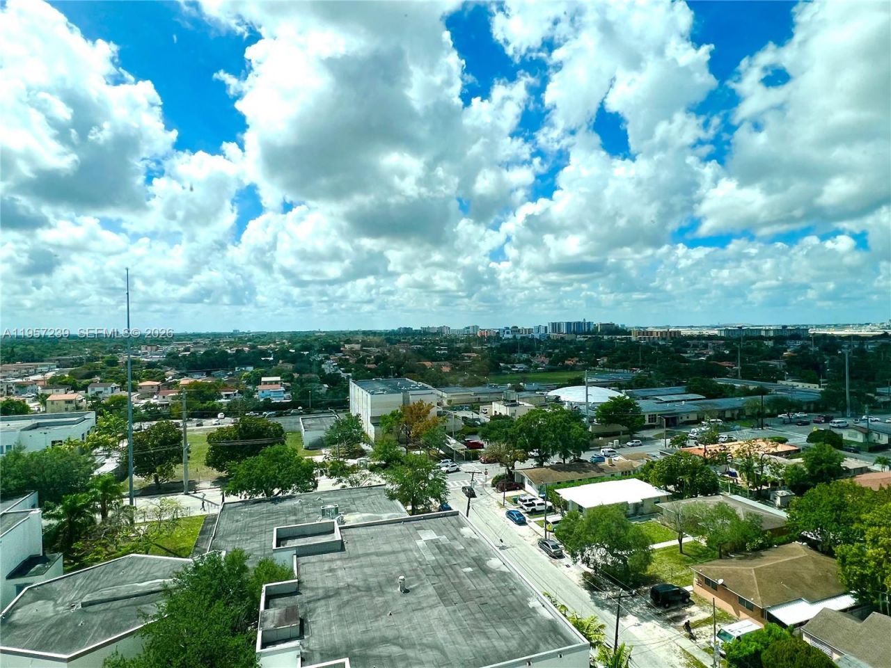 4242 NW 2nd St, Unit 1105, Miami, FL 33126 Photo