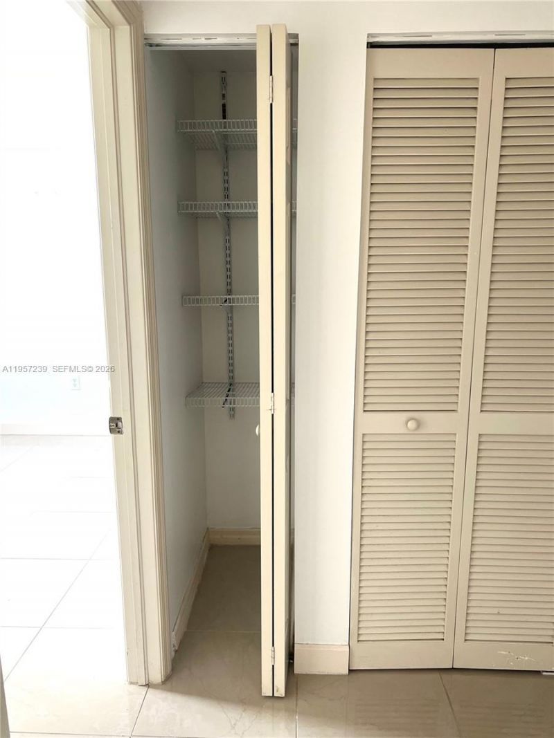 4242 NW 2nd St, Unit 1105, Miami, FL 33126 Photo