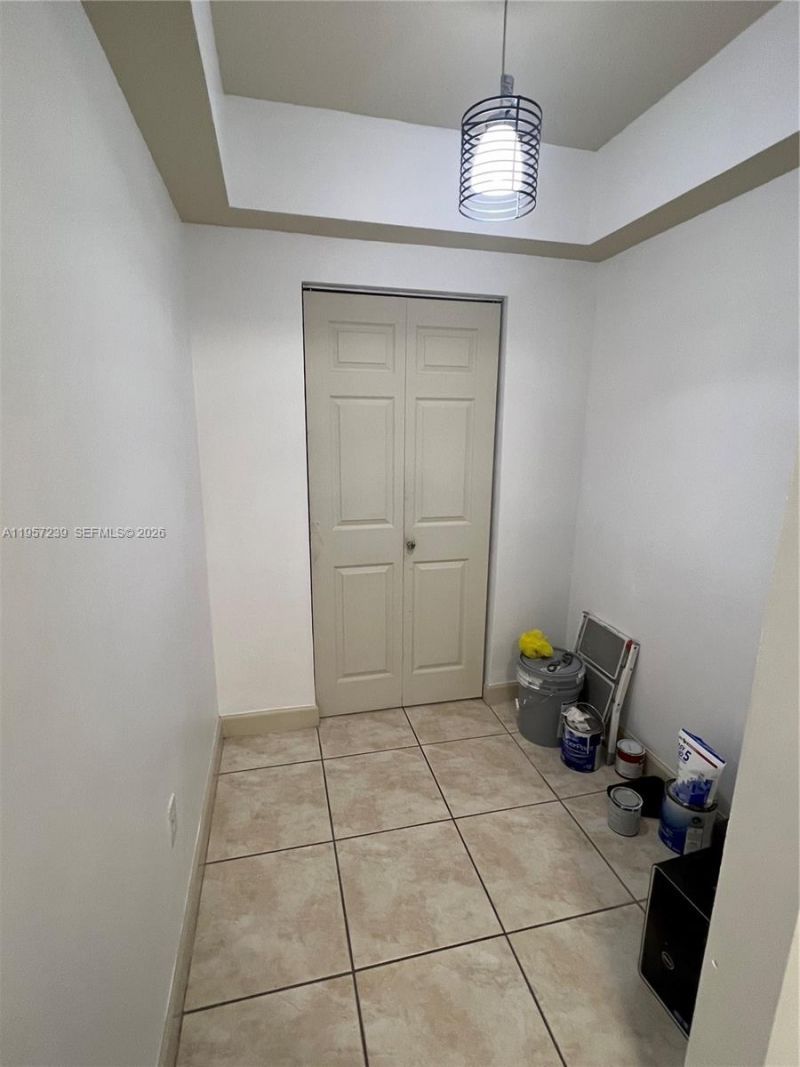 4242 NW 2nd St, Unit 1105, Miami, FL 33126 Photo
