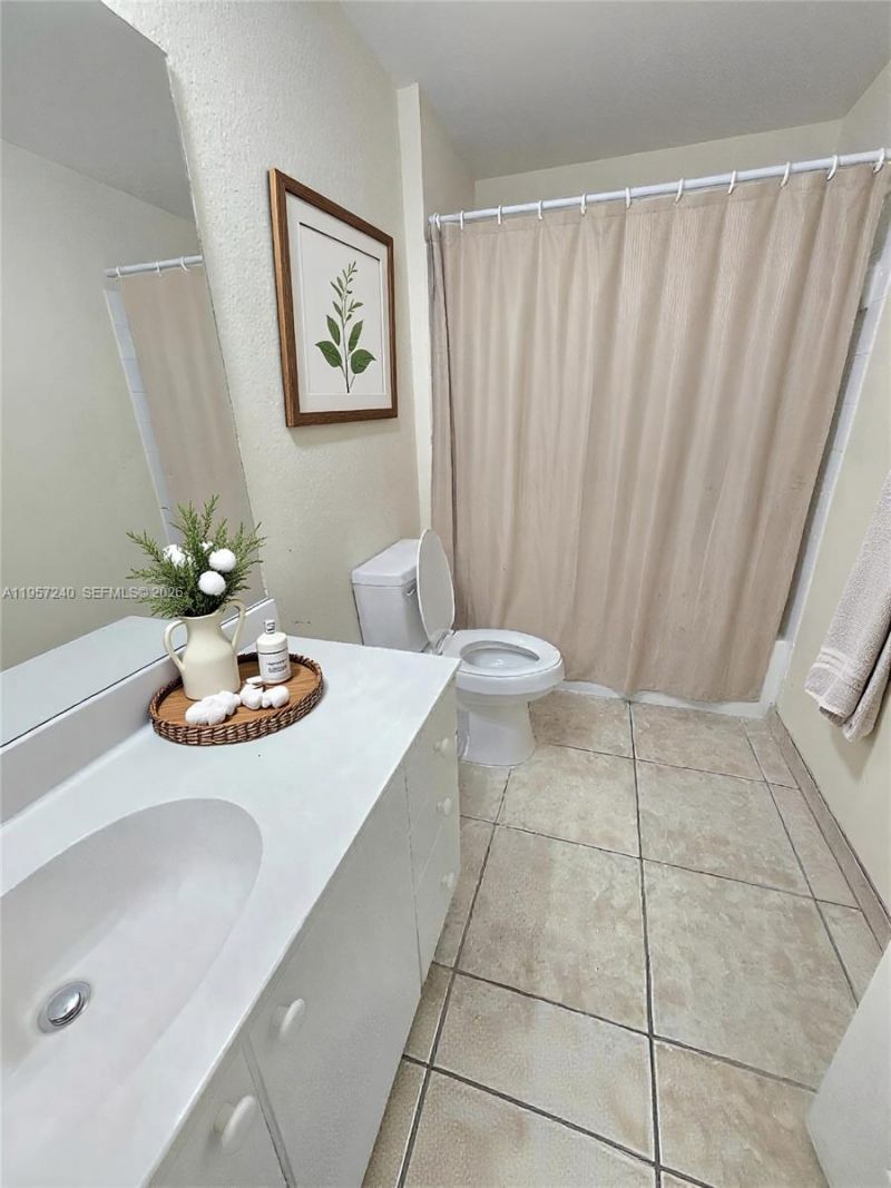 6930 NW 179th St, Unit 107-8, Hialeah, FL 33015 Photo
