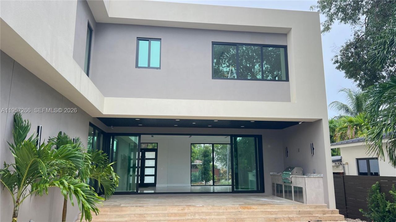 1700 NE 18th St, Fort Lauderdale, FL 33305 Photo