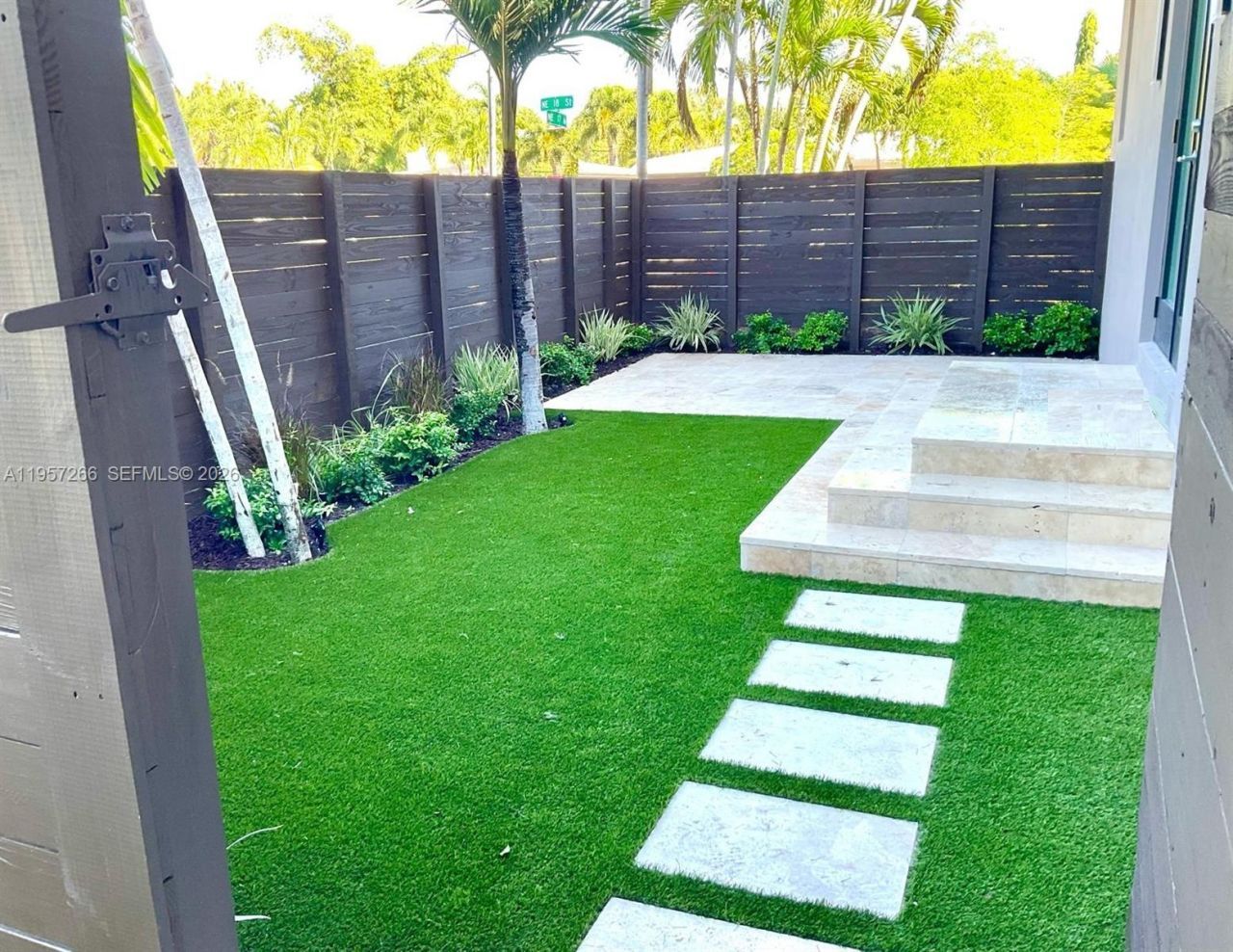 1700 NE 18th St, Fort Lauderdale, FL 33305 Photo