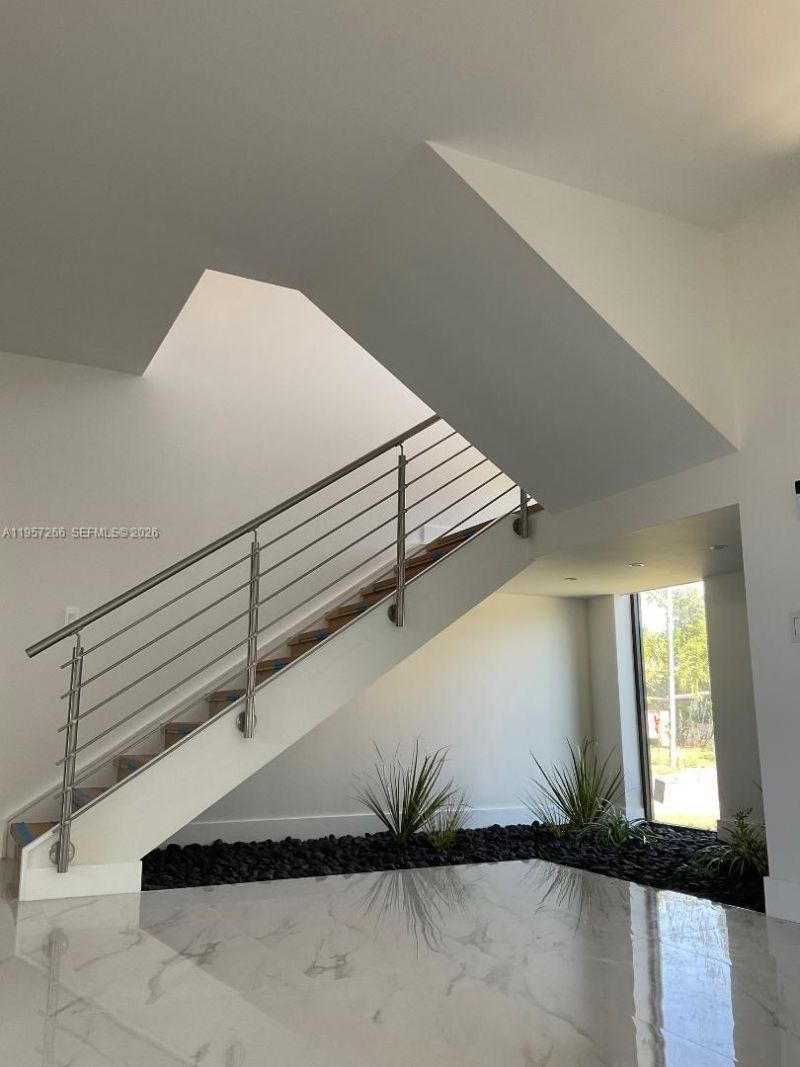 1700 NE 18th St, Fort Lauderdale, FL 33305 Photo