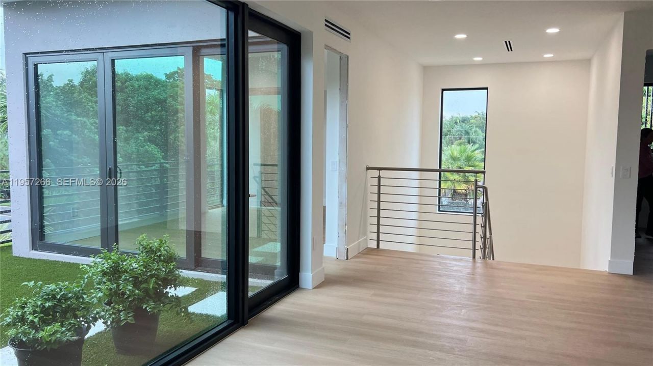 1700 NE 18th St, Fort Lauderdale, FL 33305 Photo