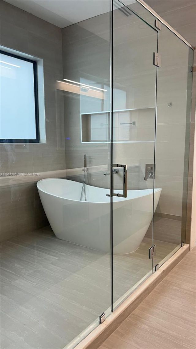 1700 NE 18th St, Fort Lauderdale, FL 33305 Photo