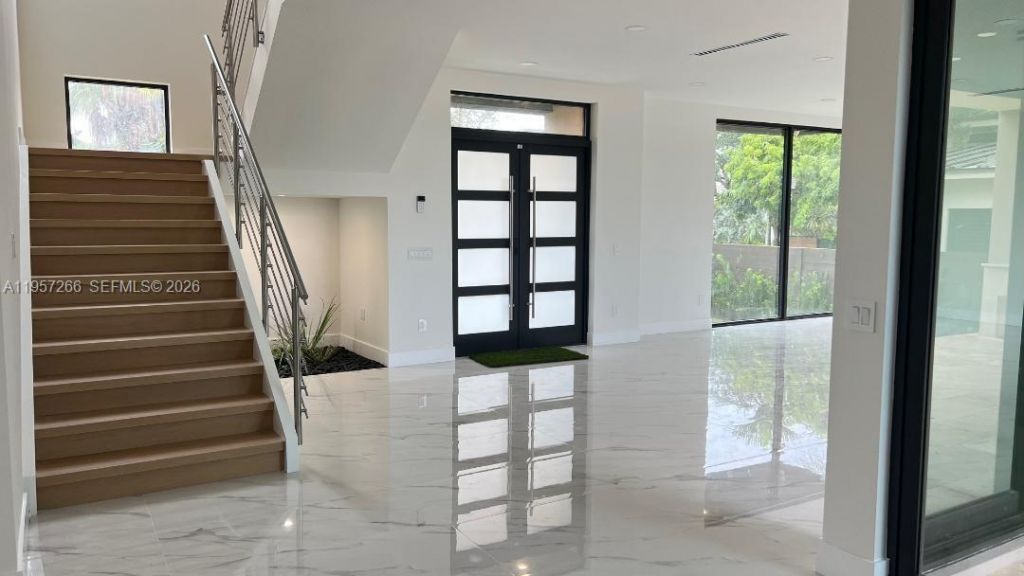 1700 NE 18th St, Fort Lauderdale, FL 33305 Photo