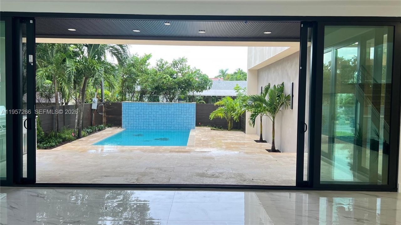 1700 NE 18th St, Fort Lauderdale, FL 33305 Photo