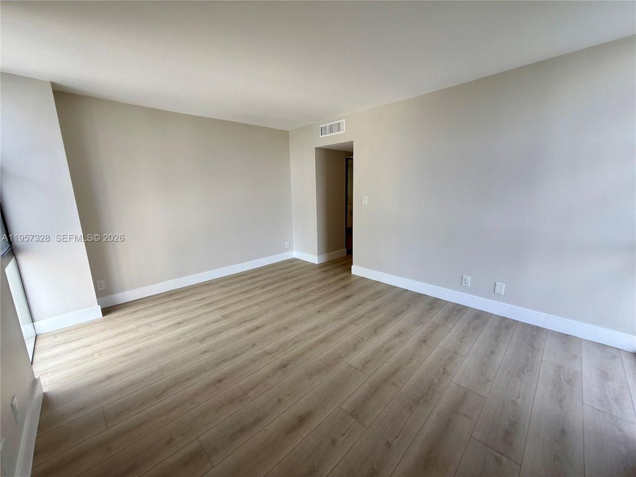 20335 W Country Club Dr , Unit 1203, Aventura, FL 33180 Photo