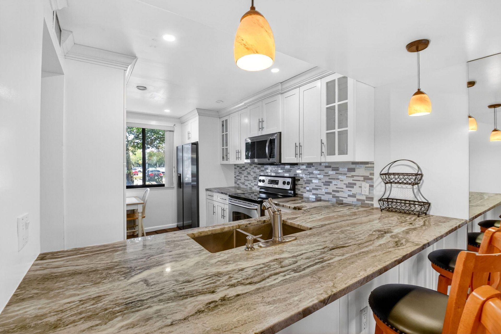 2421 Village Boulevard, Unit 106, West Palm Beach, FL 33409 Photo