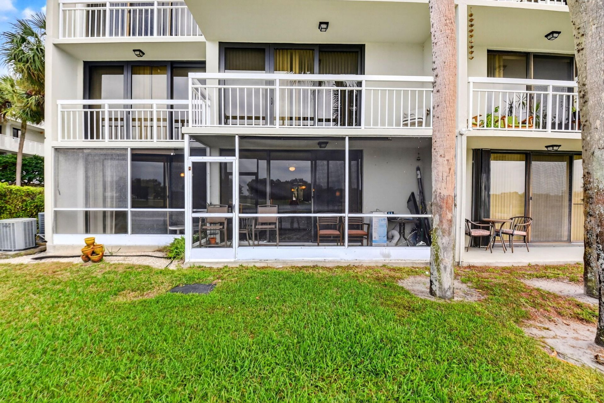 2421 Village Boulevard, Unit 106, West Palm Beach, FL 33409 Photo