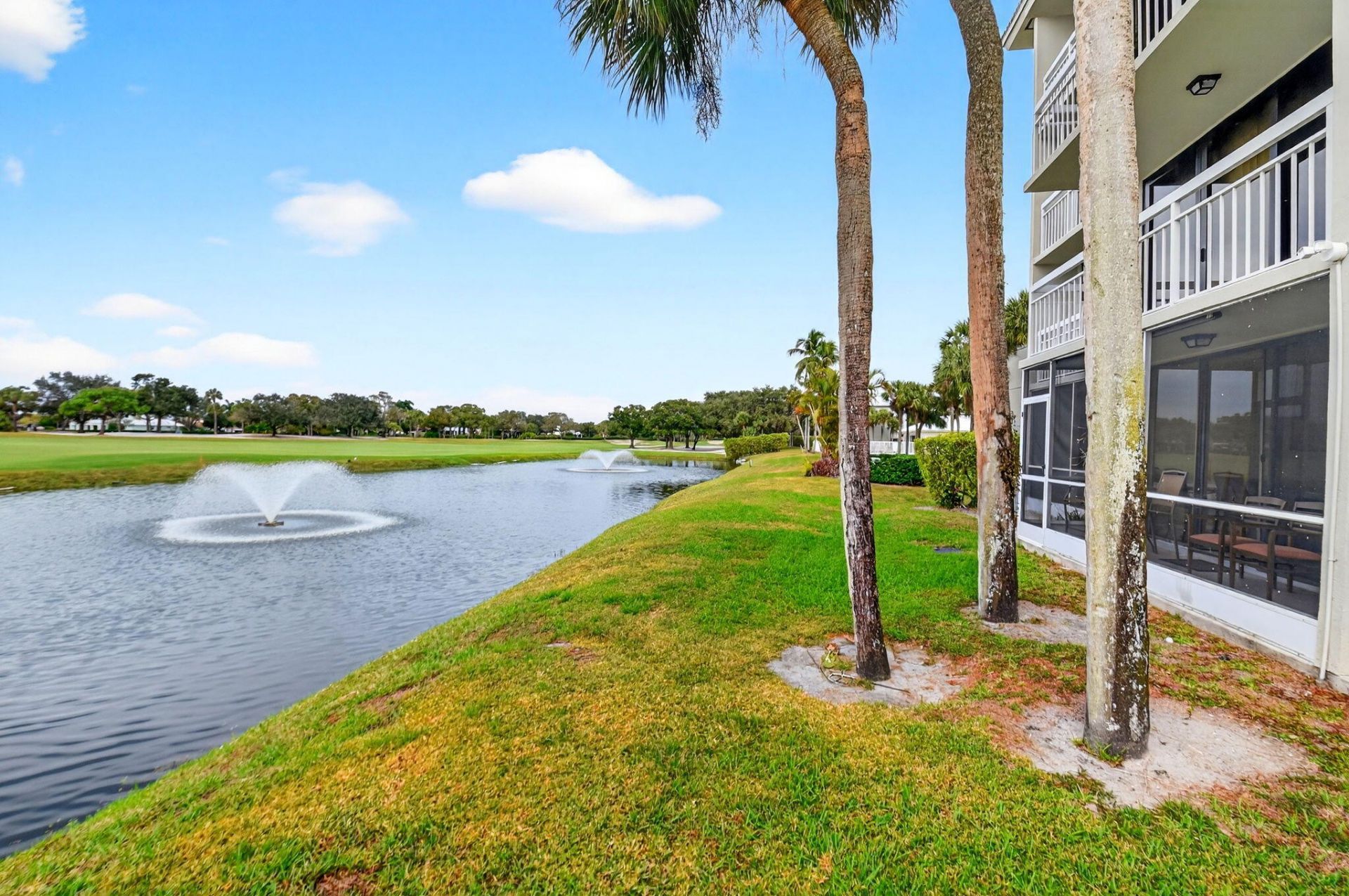 2421 Village Boulevard, Unit 106, West Palm Beach, FL 33409 Photo