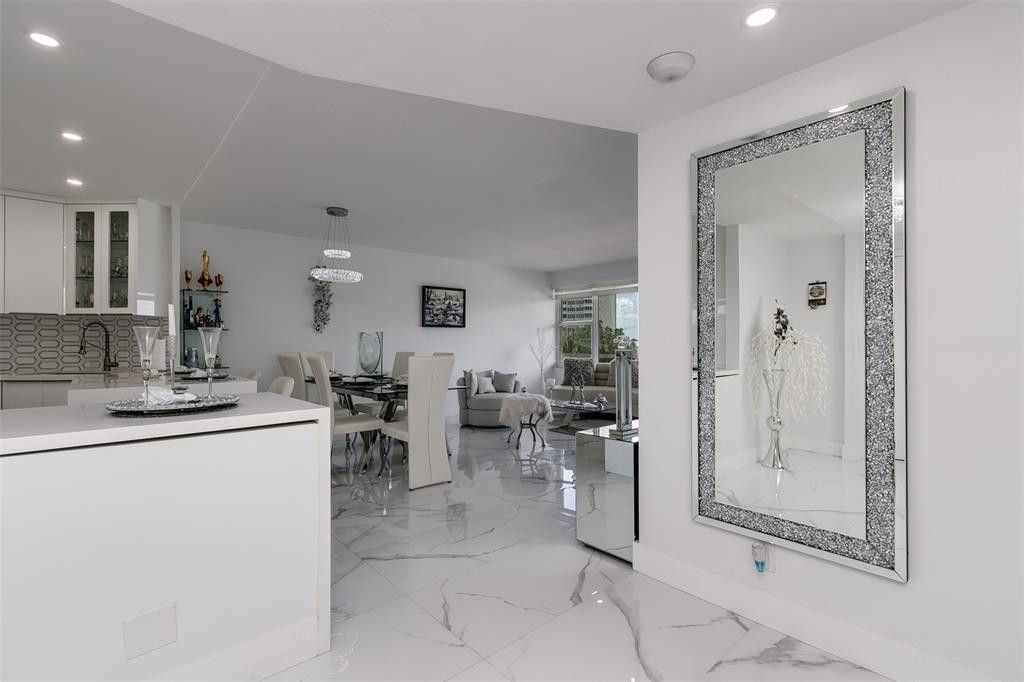 3333 NE 34th St, Unit 304, Fort Lauderdale, FL 33308 Photo