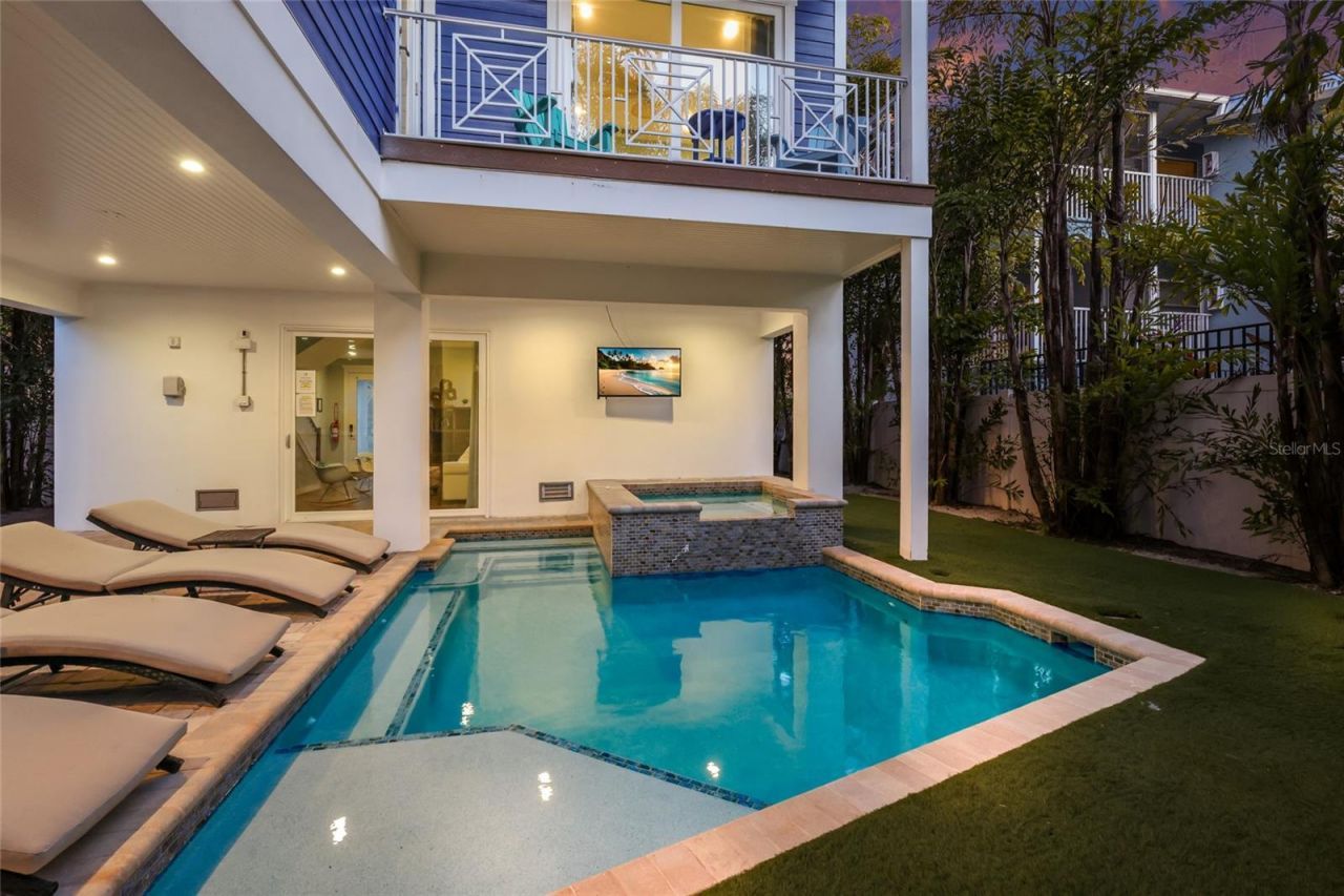 206 Church Avenue, Bradenton Beach, FL 34217 Photo