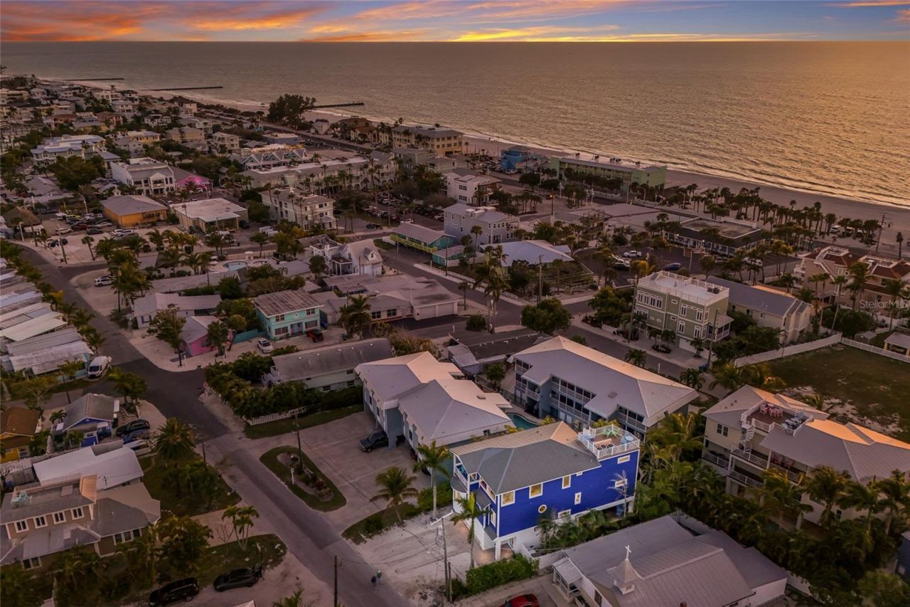 206 Church Avenue, Bradenton Beach, FL 34217 Photo