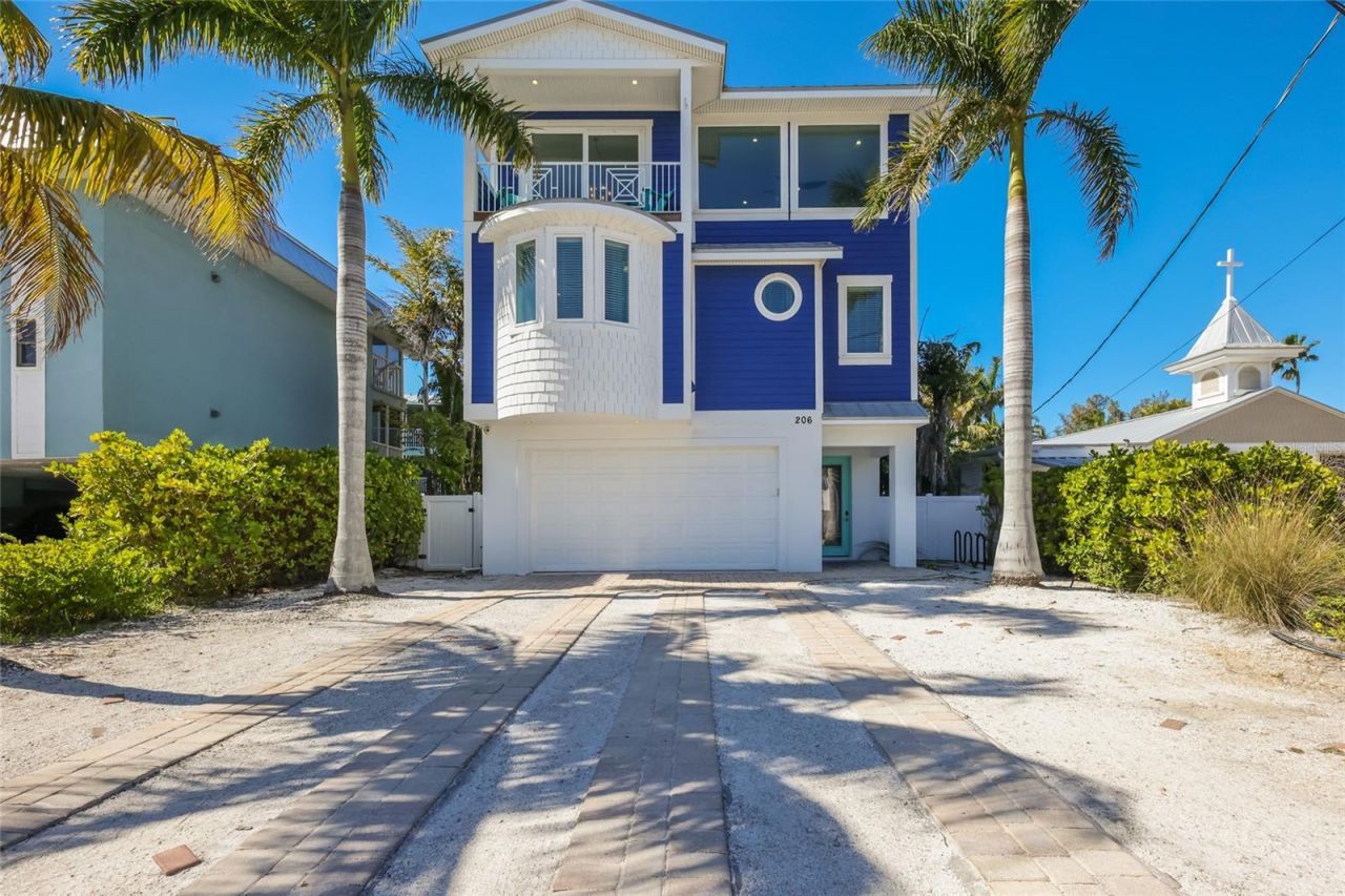 206 Church Avenue, Bradenton Beach, FL 34217 Photo