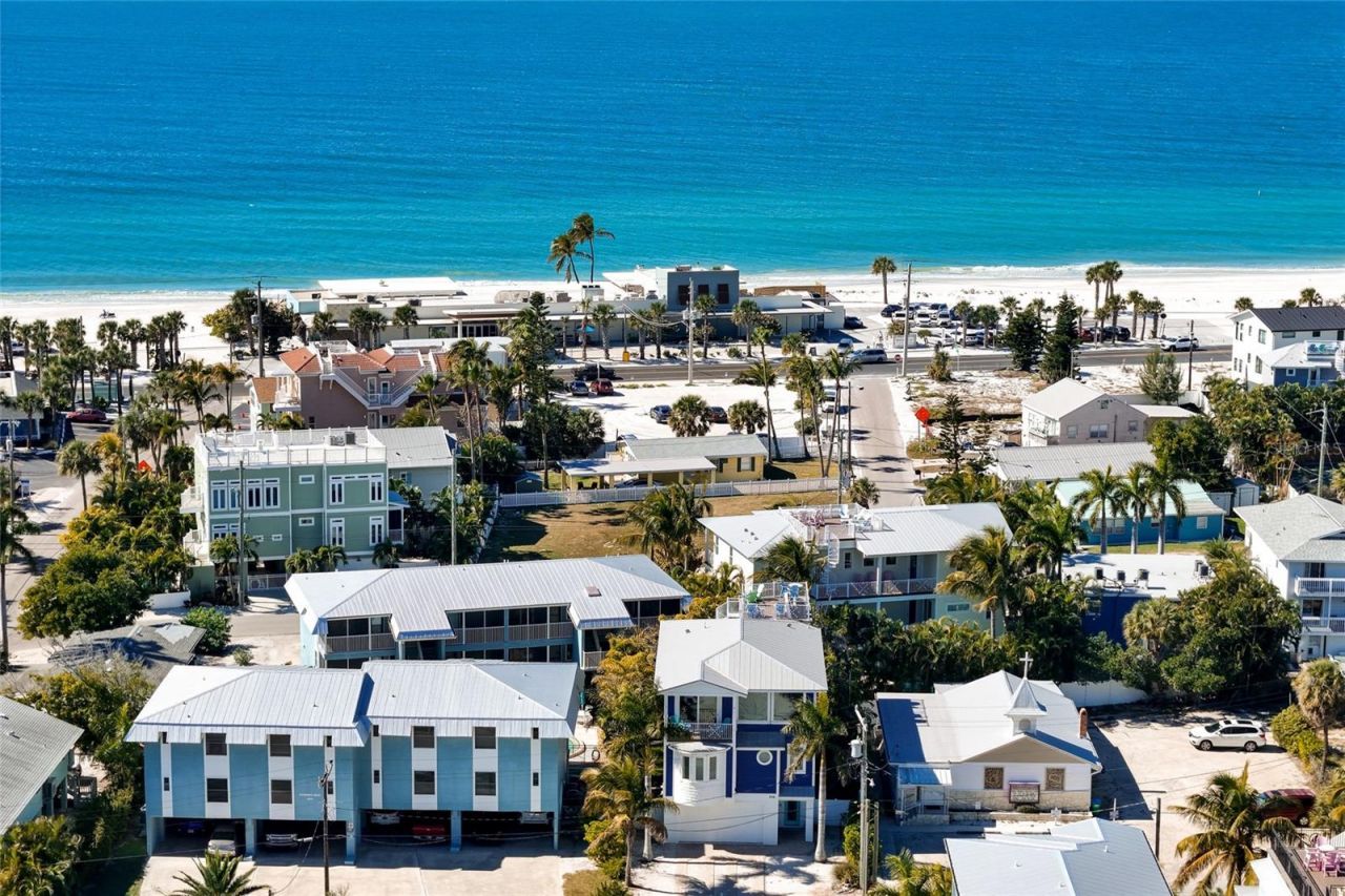 206 Church Avenue, Bradenton Beach, FL 34217 Photo