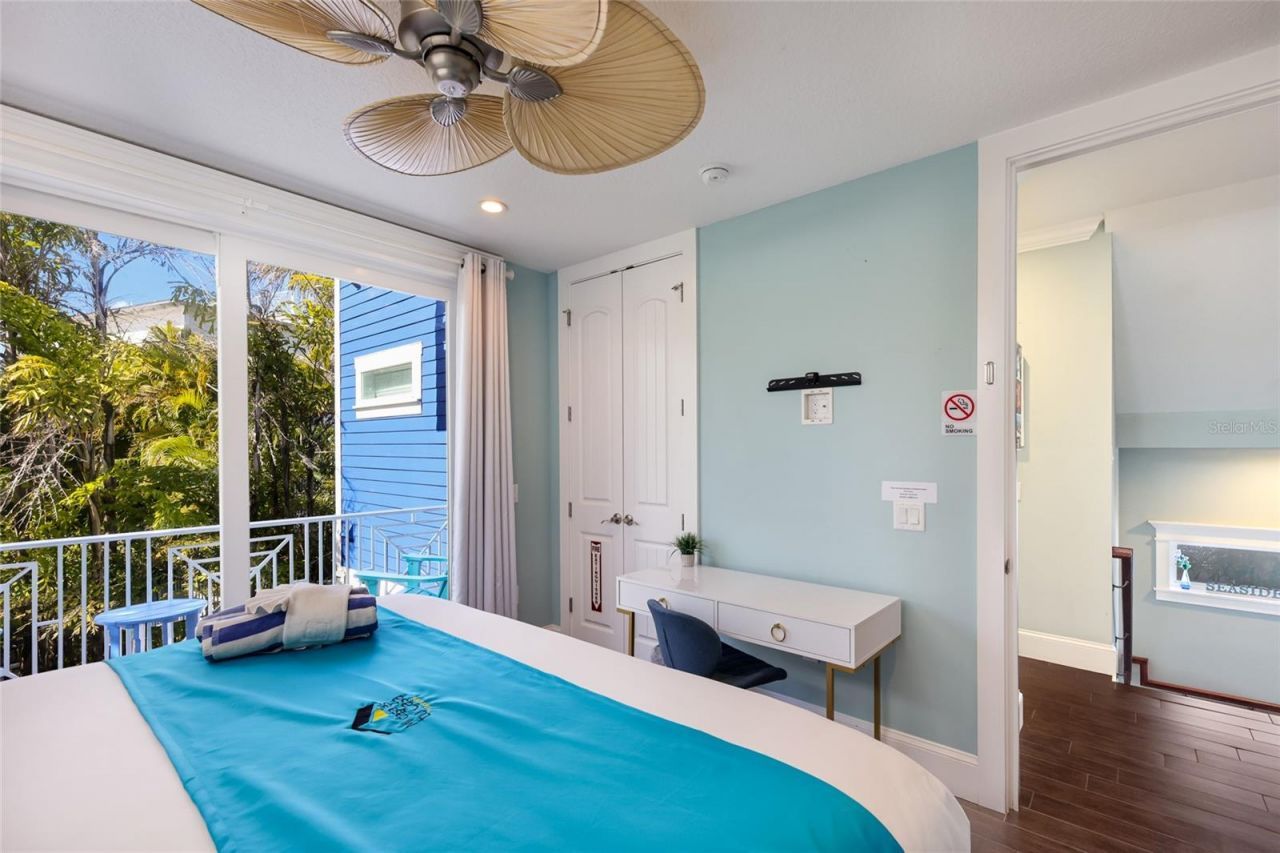 206 Church Avenue, Bradenton Beach, FL 34217 Photo