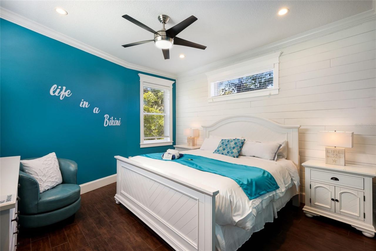 206 Church Avenue, Bradenton Beach, FL 34217 Photo