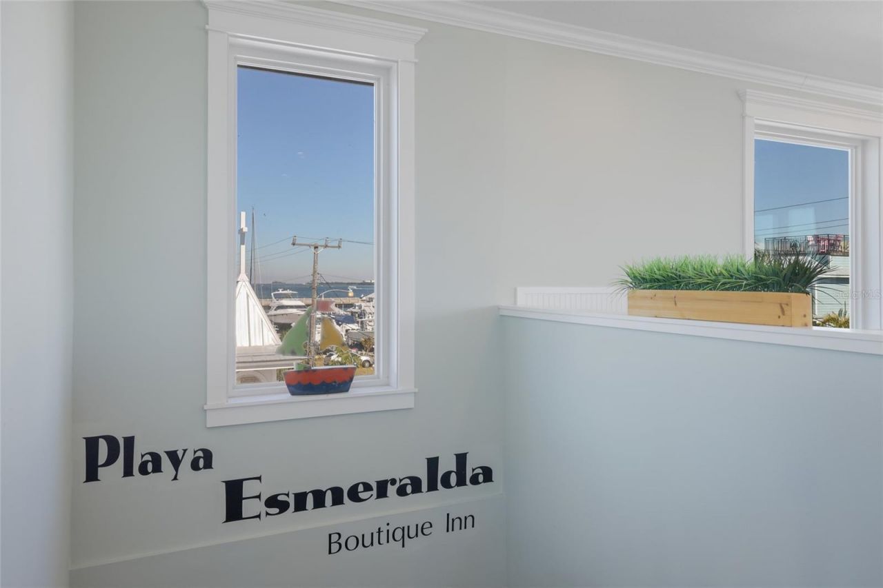 206 Church Avenue, Bradenton Beach, FL 34217 Photo