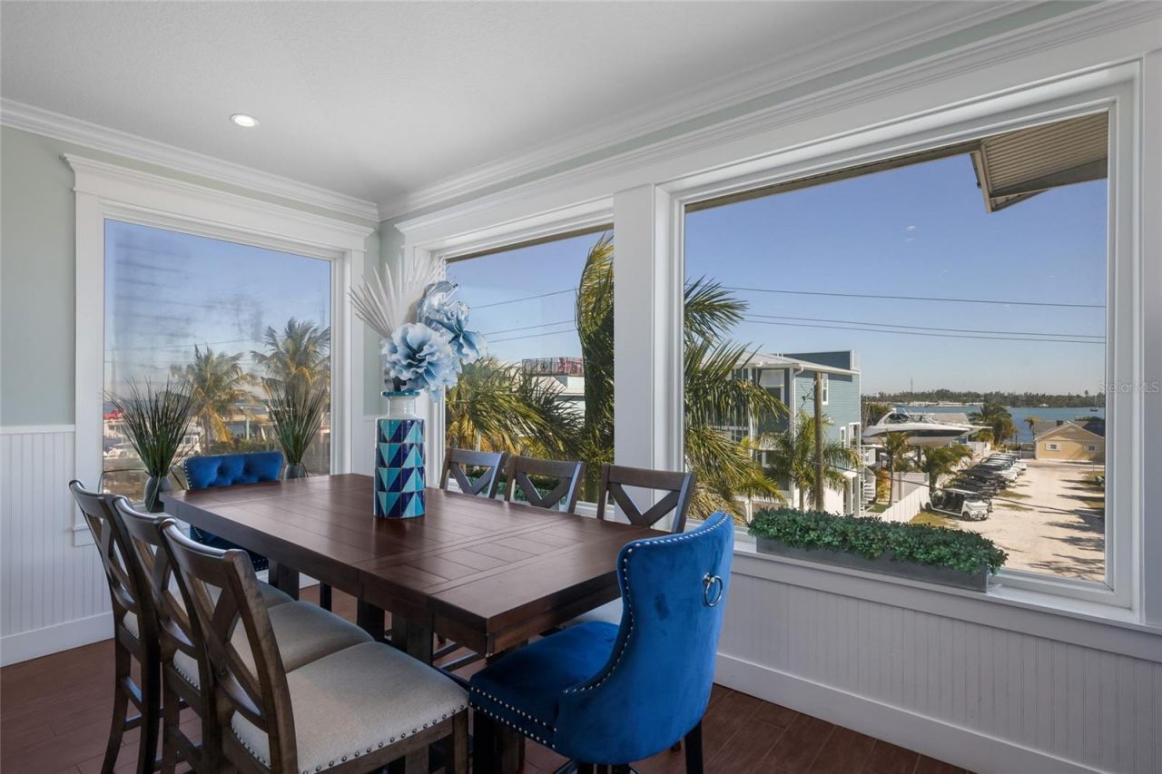 206 Church Avenue, Bradenton Beach, FL 34217 Photo