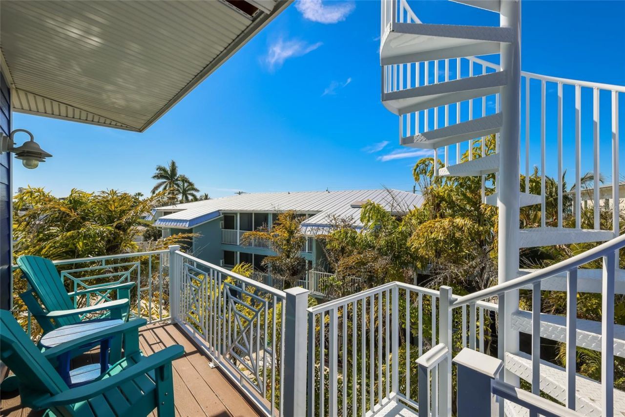 206 Church Avenue, Bradenton Beach, FL 34217 Photo