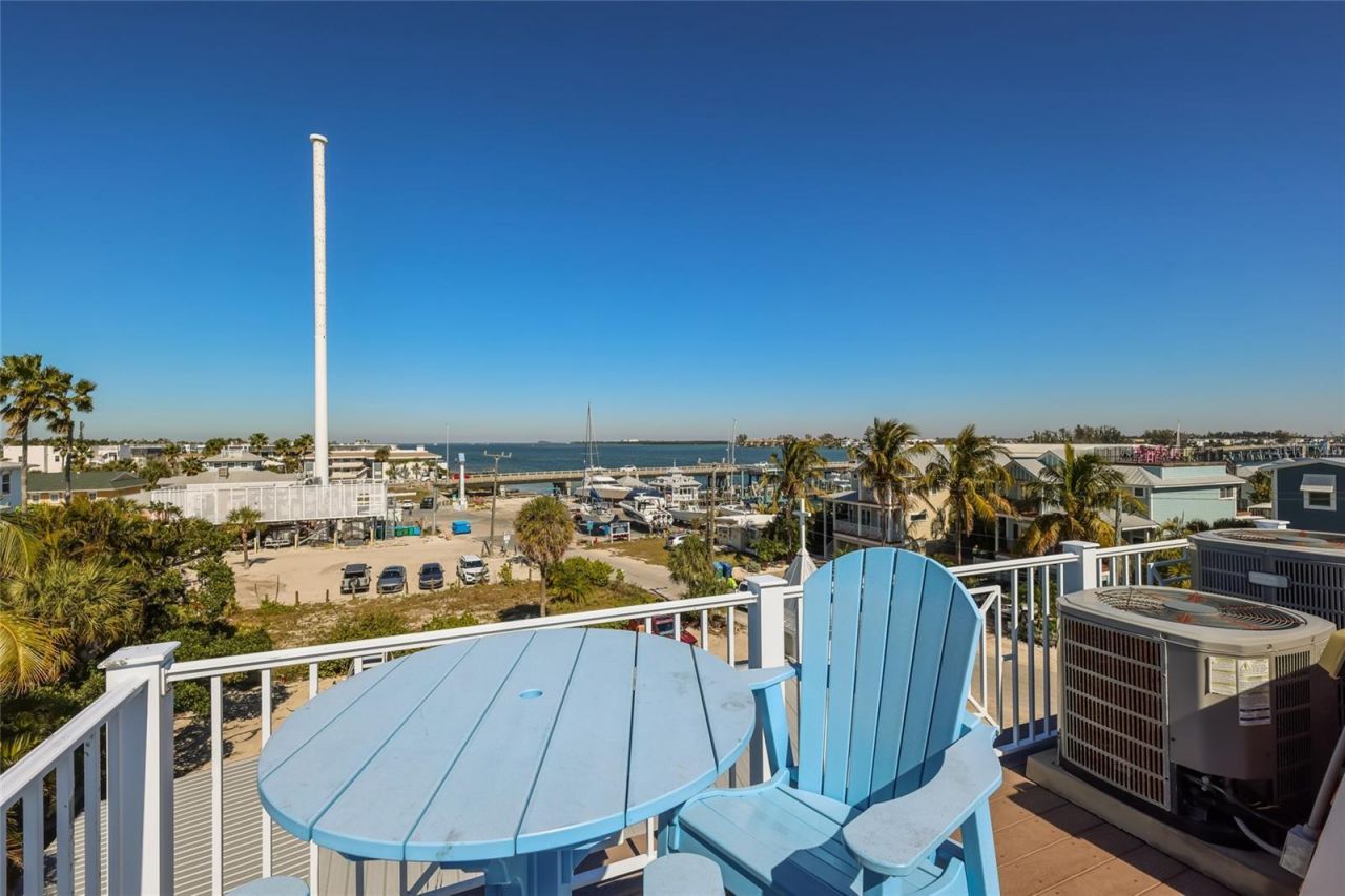 206 Church Avenue, Bradenton Beach, FL 34217 Photo